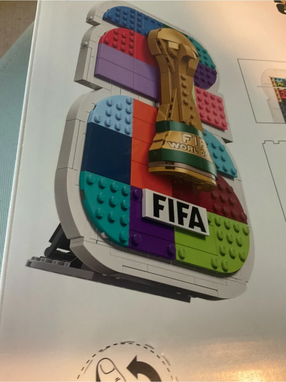 Lego FIFA World Cup Emblem Set New 43032
